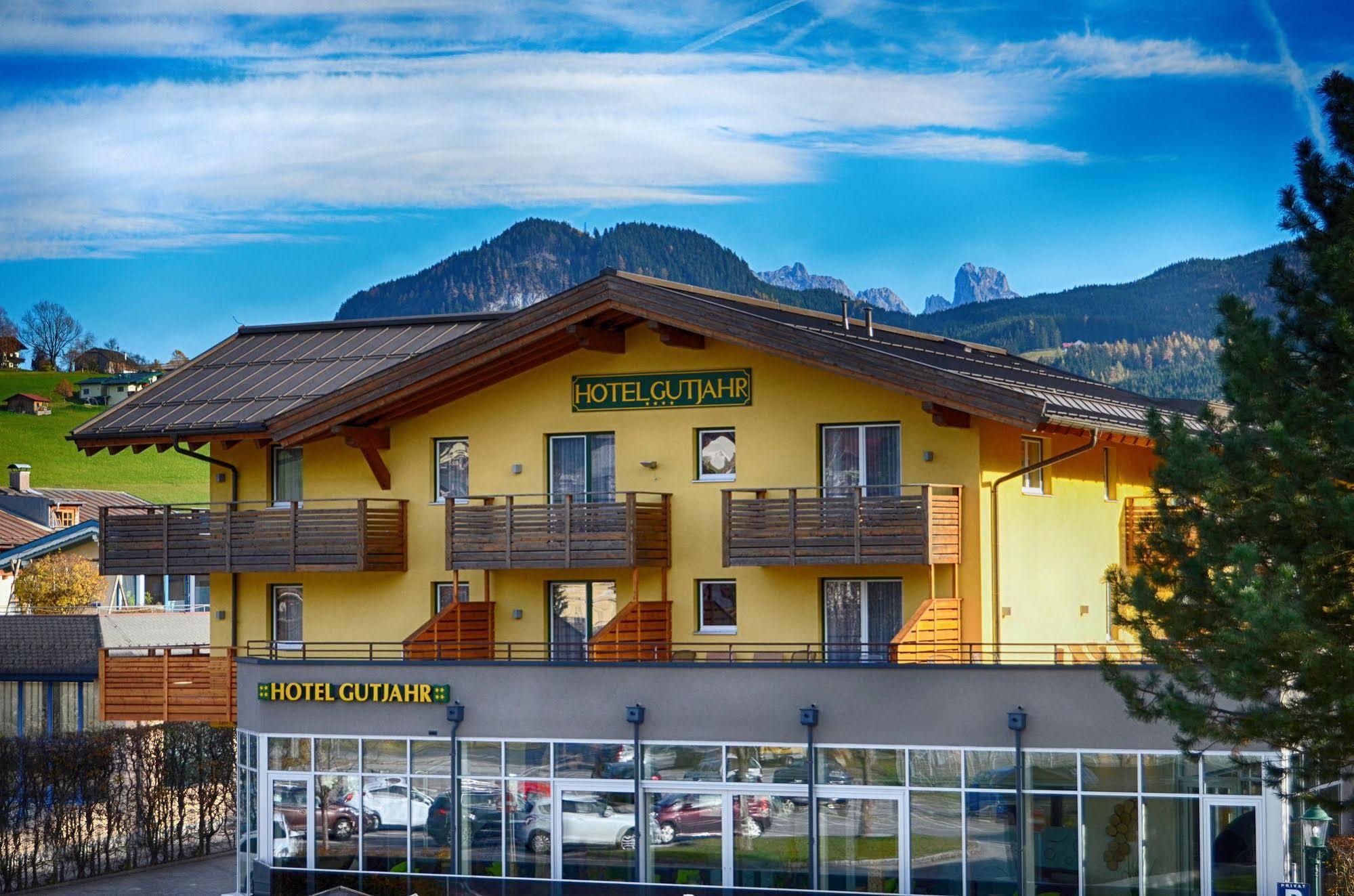 Aktiv- Und Wellnesshotel Gutjahr Абтенау Экстерьер фото